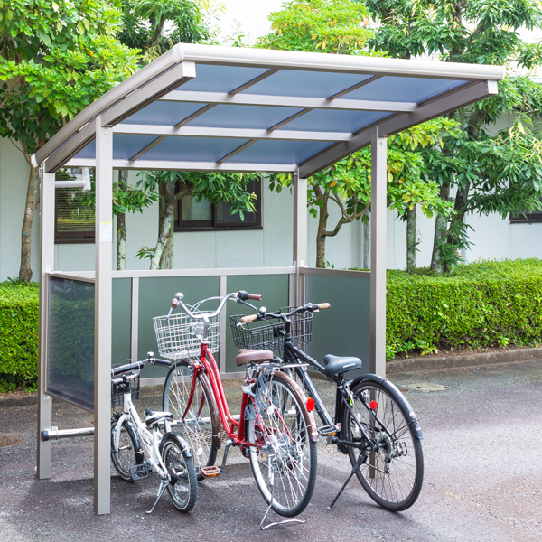 雨・風をしっかりガード！サビに強い3面囲いサイクルポート