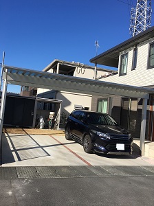 雨が降っても気兼ねなく洗濯物が干せるスペース